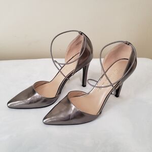 Ann Marino Metallic Gray Heels